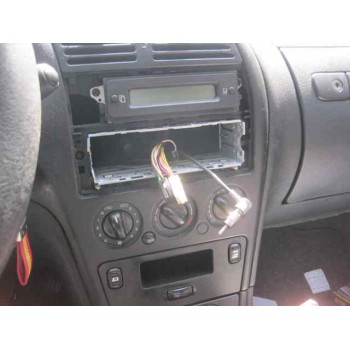 citroën xsara berlina del año 2002