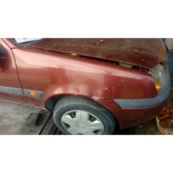 ford fiesta berlina (dx) del año 2001