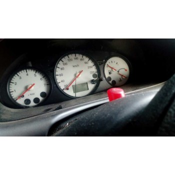 ford fiesta berlina (dx) del año 2001