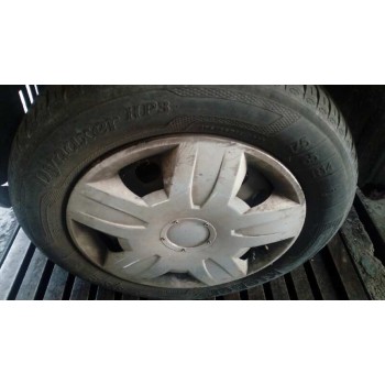 ford fiesta berlina (dx) del año 2001