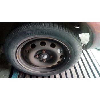 ford fiesta berlina (dx) del año 2001