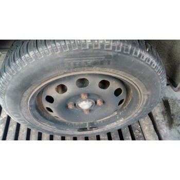 ford fiesta berlina (dx) del año 2001