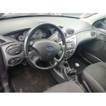 ford focus berlina (cak) del año 2003