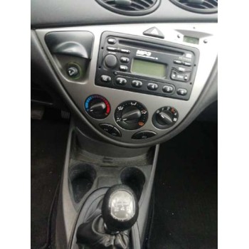 ford focus berlina (cak) del año 2003