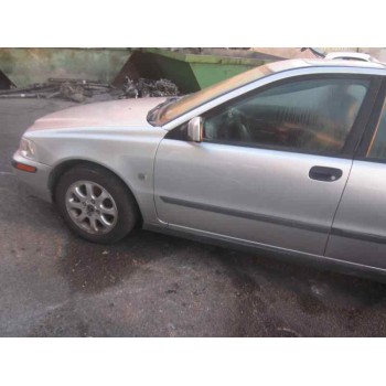 volvo s40 berlina del año 2000