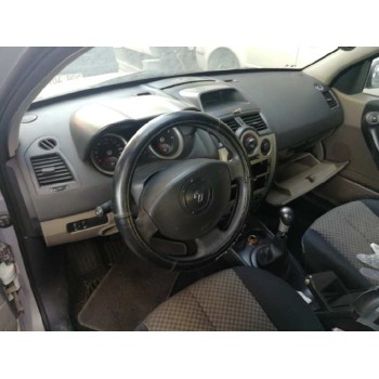 renault megane ii classic berlina del año 2003