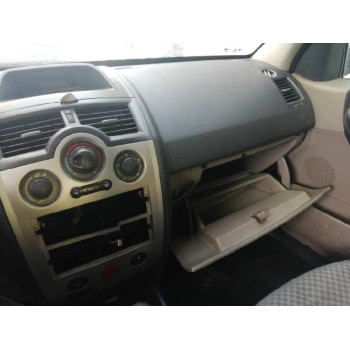 renault megane ii classic berlina del año 2003