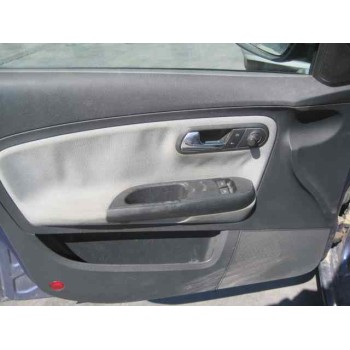 seat ibiza (6l1) del año 2002