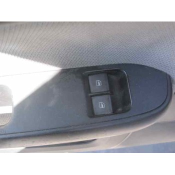 seat ibiza (6l1) del año 2002