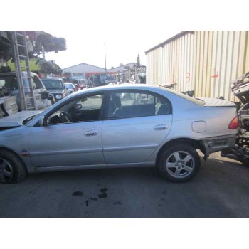 toyota avensis berlina (t 22) del año 2003