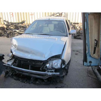 toyota avensis berlina (t 22) del año 2003