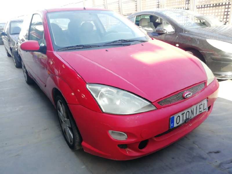 ford focus berlina (cak) del año 2004