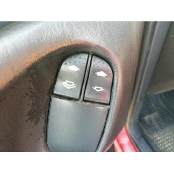 ford focus berlina (cak) del año 2004