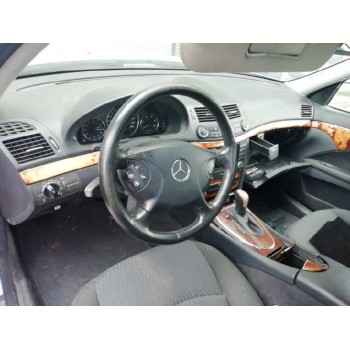 mercedes-benz clase e (w211) berlina del año 2005