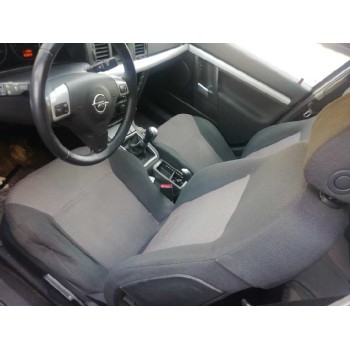 opel vectra c berlina del año 2005