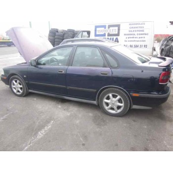 volvo s40 berlina del año 1998