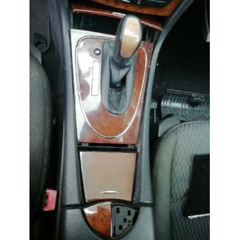 mercedes-benz clase e (w211) berlina del año 2005