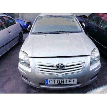 toyota avensis berlina (t25) del año 2006