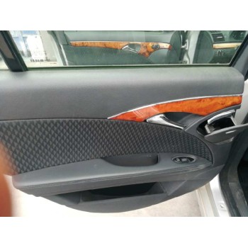 mercedes-benz clase e (w211) berlina del año 2005