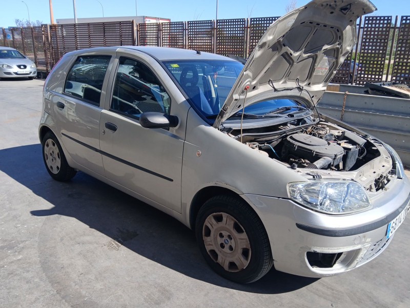 fiat punto (188_) del año 2004