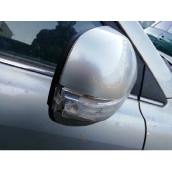 toyota avensis berlina (t25) del año 2006