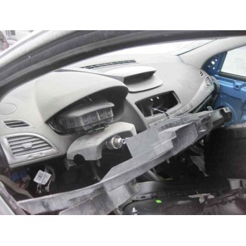 renault megane iii berlina 5 p del año 2013