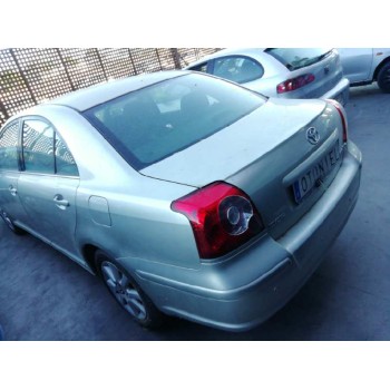 toyota avensis berlina (t25) del año 2006