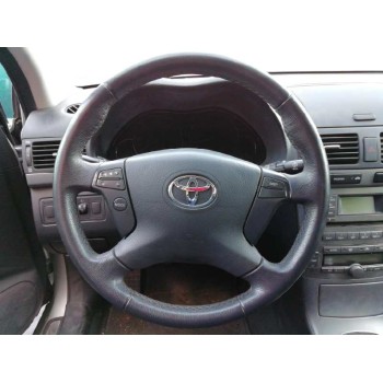 toyota avensis berlina (t25) del año 2006