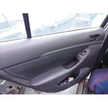 toyota avensis berlina (t25) del año 2006