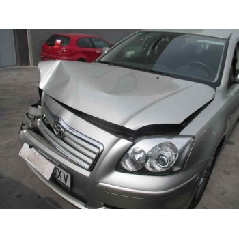 toyota avensis berlina (t25) del año 2004
