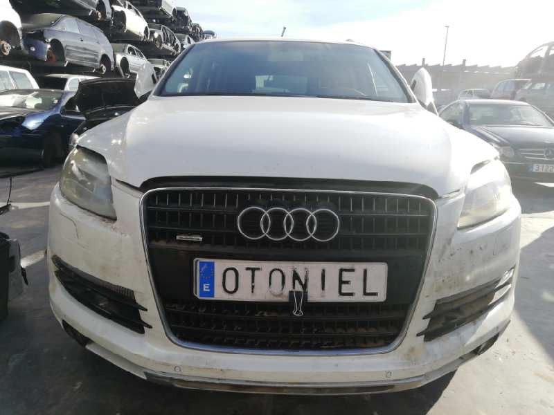 AUDI Q7 (4L)