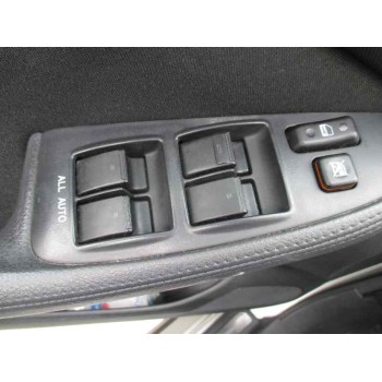 toyota avensis berlina (t25) del año 2004