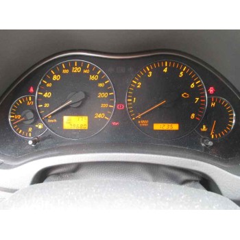 toyota avensis berlina (t25) del año 2004