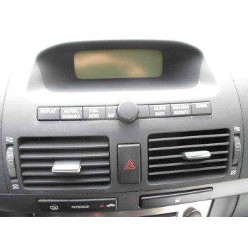 toyota avensis berlina (t25) del año 2004