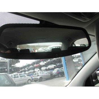 toyota avensis berlina (t25) del año 2004