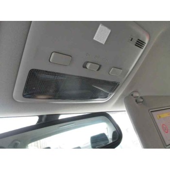 toyota avensis berlina (t25) del año 2004