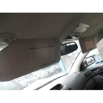 toyota avensis berlina (t25) del año 2004