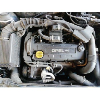 opel astra g berlina del año 2002