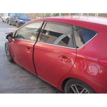 toyota auris del año 2014