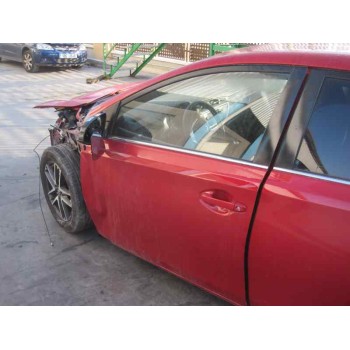 toyota auris del año 2014