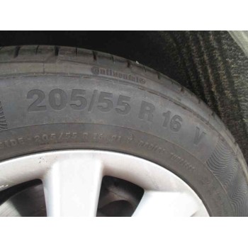 toyota avensis berlina (t25) del año 2004