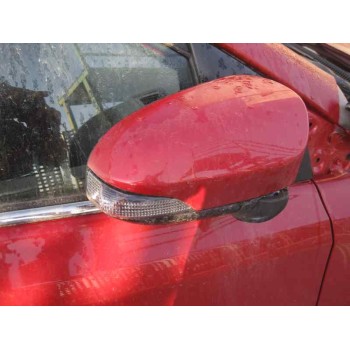 toyota auris del año 2014