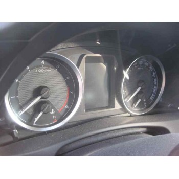 toyota auris del año 2014