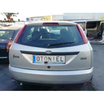 ford focus berlina (cak) del año 2001
