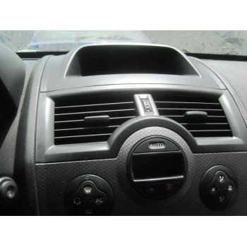 renault megane ii berlina 5p del año 1950