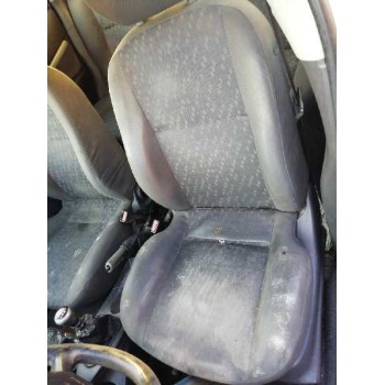 ford focus berlina (cak) del año 2001