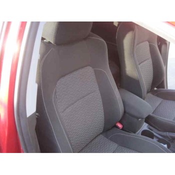 toyota auris del año 2014