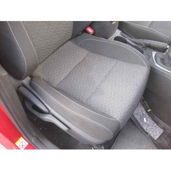 toyota auris del año 2014