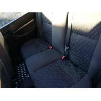 ford focus berlina (cak) del año 2001