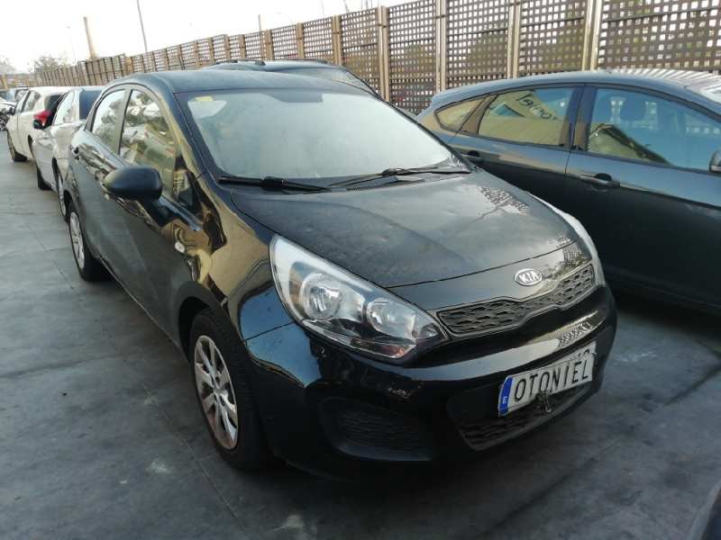 kia rio del año 2012